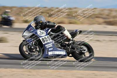 media/Nov-16-2025-Race Pace (Sun) [[8c5fa54630]]/Verified Riders/9-Turn 16 (150pm)/